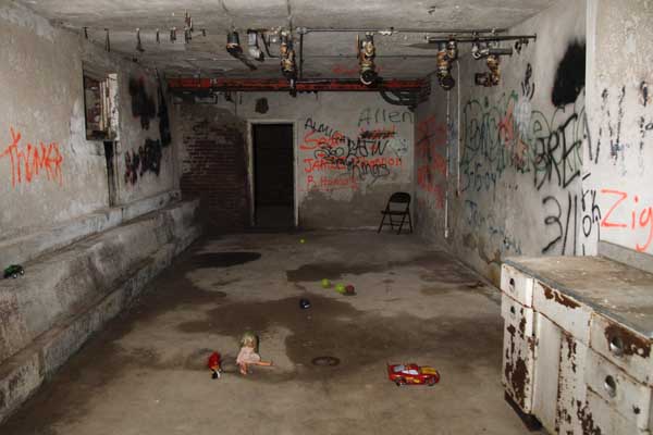 Being confined to an insane asylum was not for adults only.  Here is where I felt really creeped out, especialy with those toys strewn about.