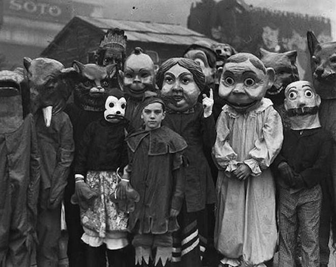 vintage-halloween-costumes2.jpg