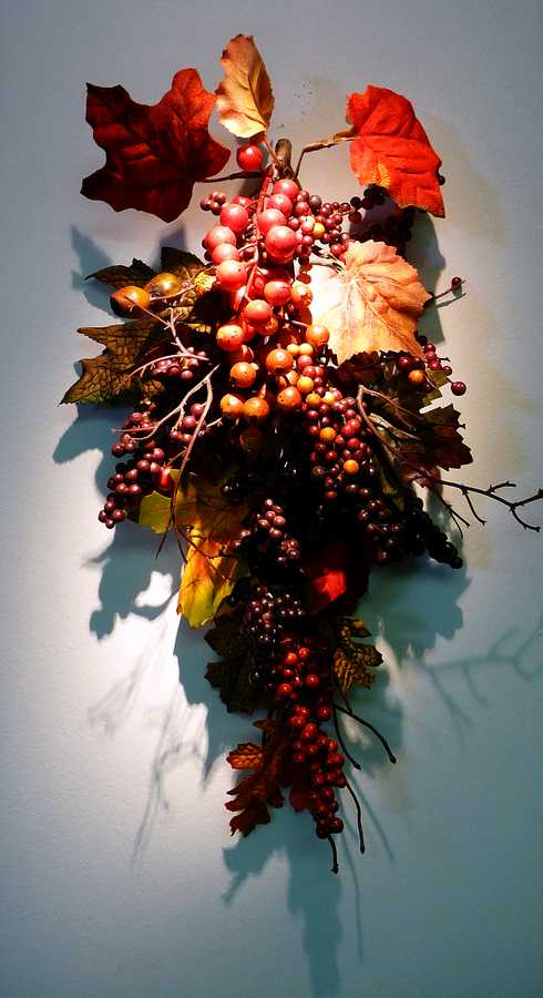 Autumn Swag 2010.JPG